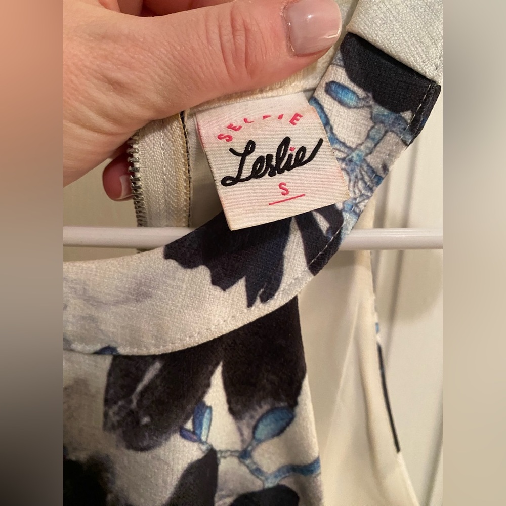 Floral dress - Picture 3 of 3